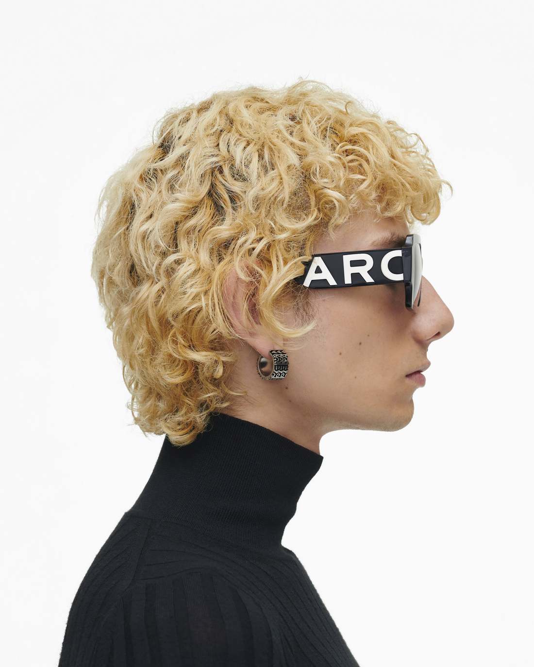 The Bold Logo Square Sunglasses Black/White